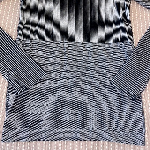 Athleta turtleneck - Picture 2 of 6